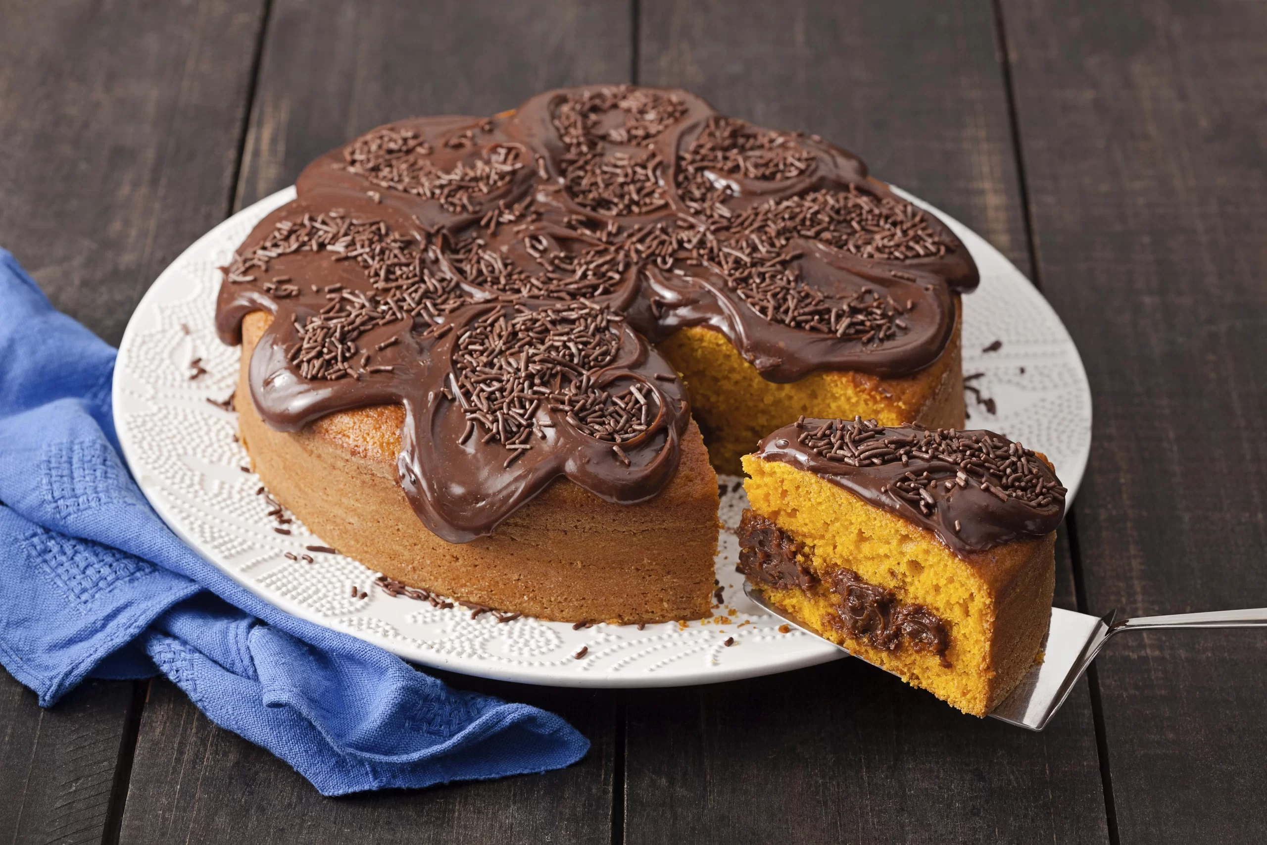 Bolo de Cenoura com brigadeiro